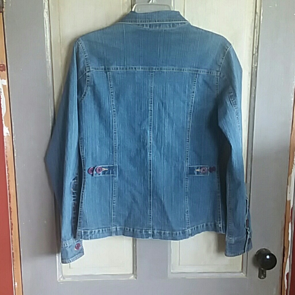 Bailey's Point Denim Jacket - Picture 7 of 8